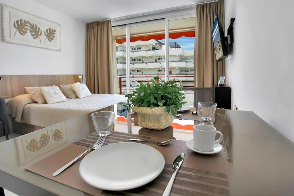 Alexander Apartment Playa De Las Americas מראה חיצוני תמונה